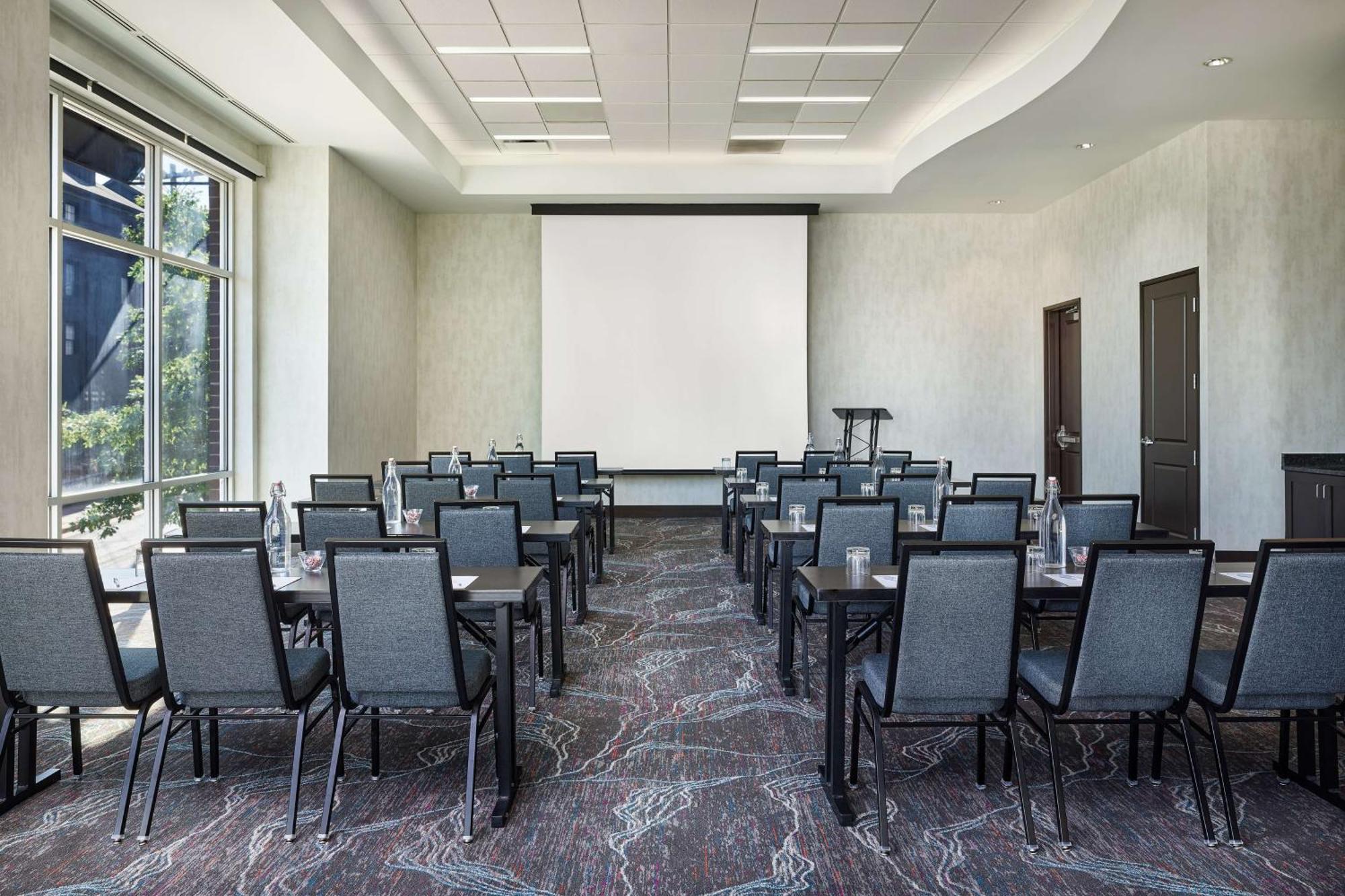 Hilton Garden Inn Nashville Downtown Convention Center Extérieur photo