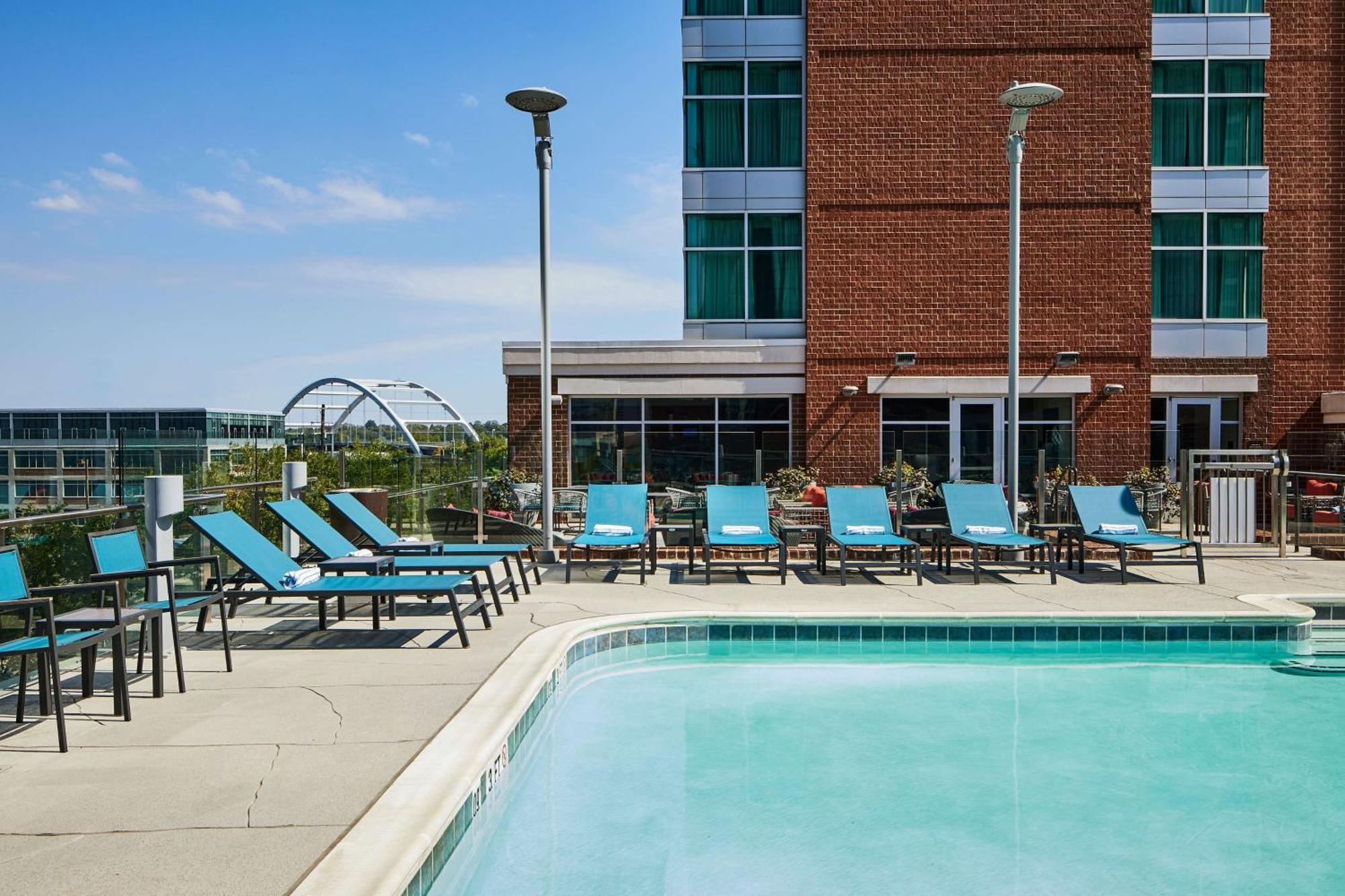 Hilton Garden Inn Nashville Downtown Convention Center Extérieur photo
