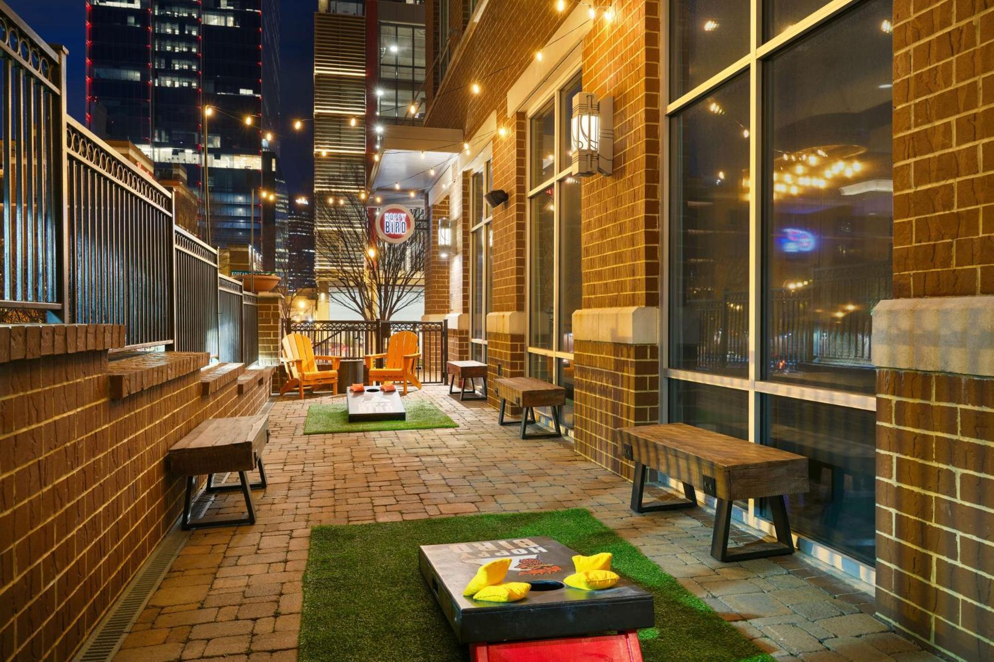 Hilton Garden Inn Nashville Downtown Convention Center Extérieur photo