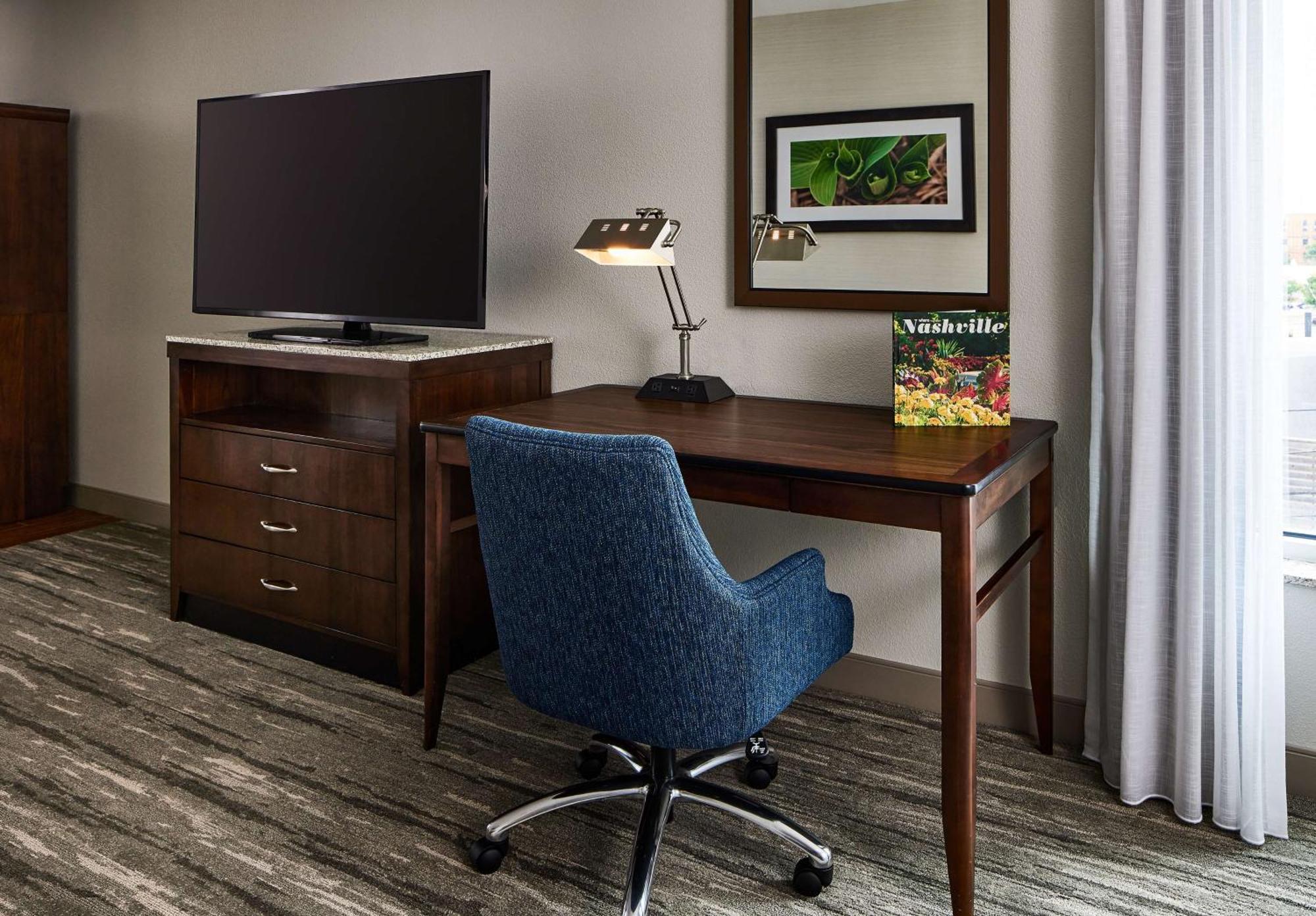 Hilton Garden Inn Nashville Downtown Convention Center Extérieur photo