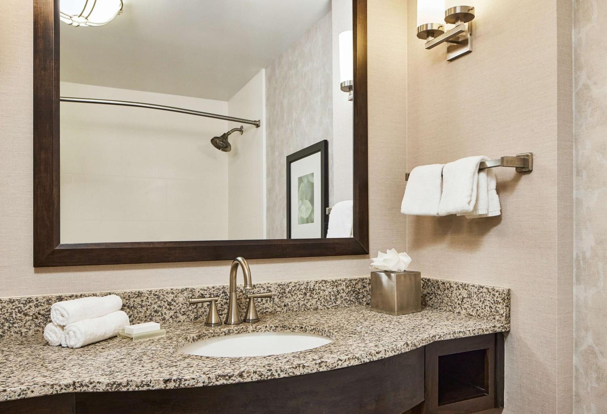 Hilton Garden Inn Nashville Downtown Convention Center Extérieur photo
