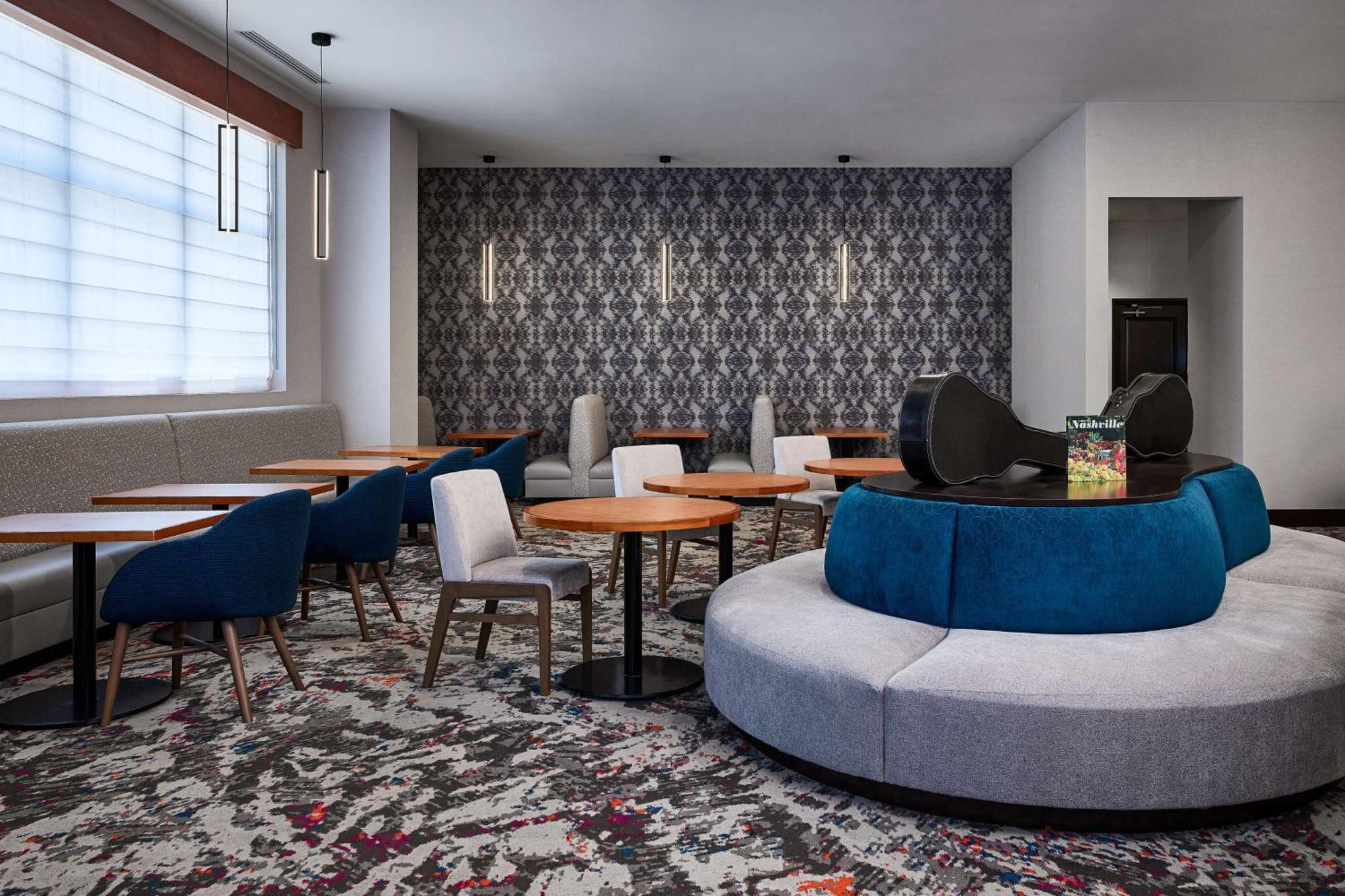 Hilton Garden Inn Nashville Downtown Convention Center Extérieur photo